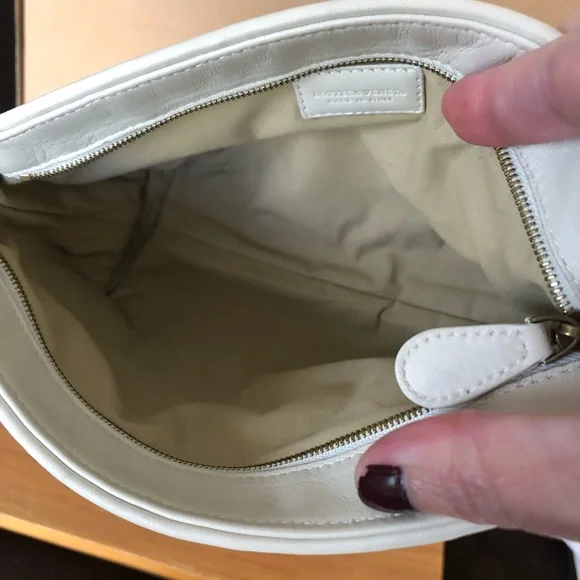 Bottega Veneta mini pochette bag - Picture 12 of 13